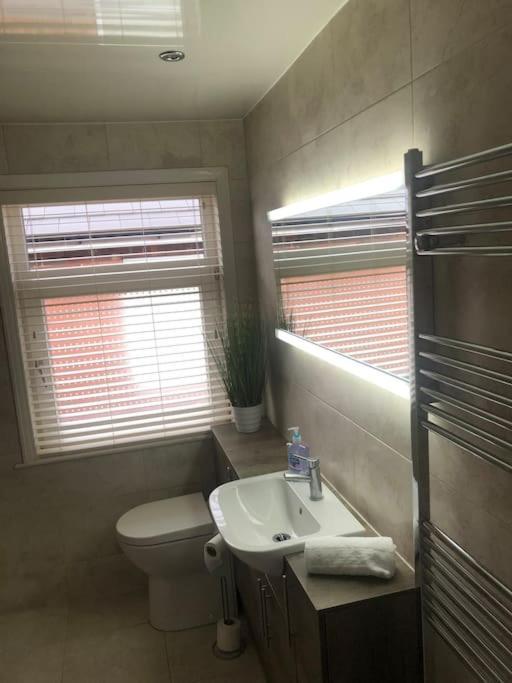 29 Comfort House 2 Bedroom Townhouse With Parking Scunthorpe Ngoại thất bức ảnh